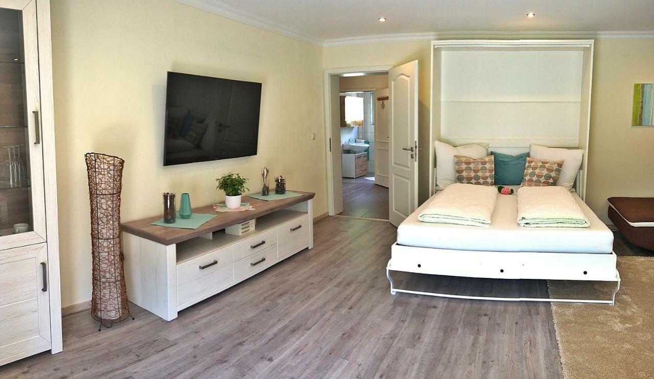 Roosartige Ferien - Ferienwohnung Am Weiherturm Bacharach Buitenkant foto